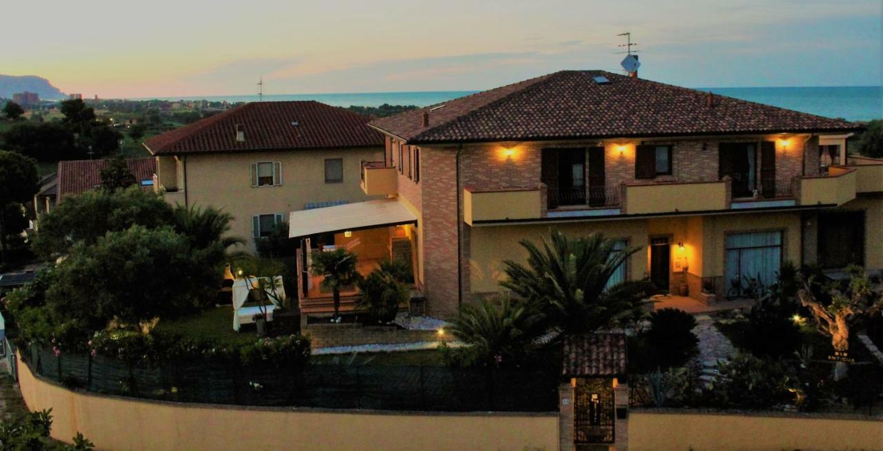 Antigua B&B Porto Potenza Picena Kültér fotó